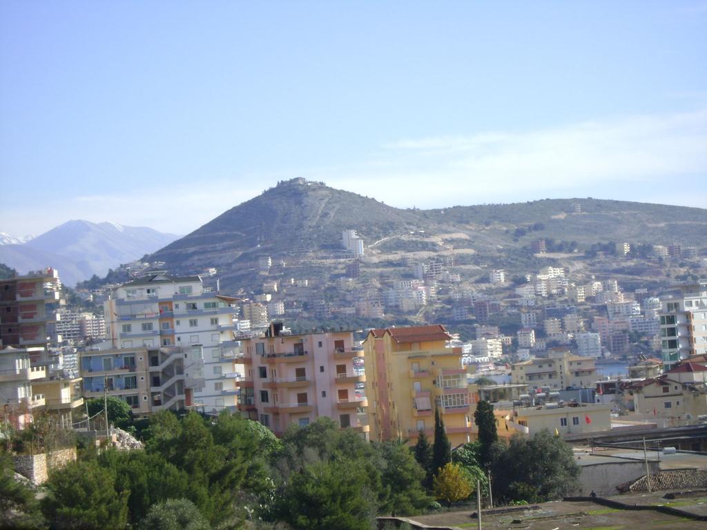Great Alexander Suites Sarandë Exterior foto